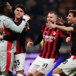 Pemain AC Milan merayakan gol Christian Pulisic. Selebrasi kemenangan Milan.